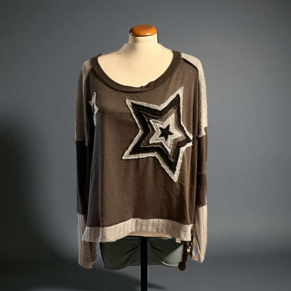 Pol Gray Star Patchwork Sweater / Sweatshirt / Pu… - image 6